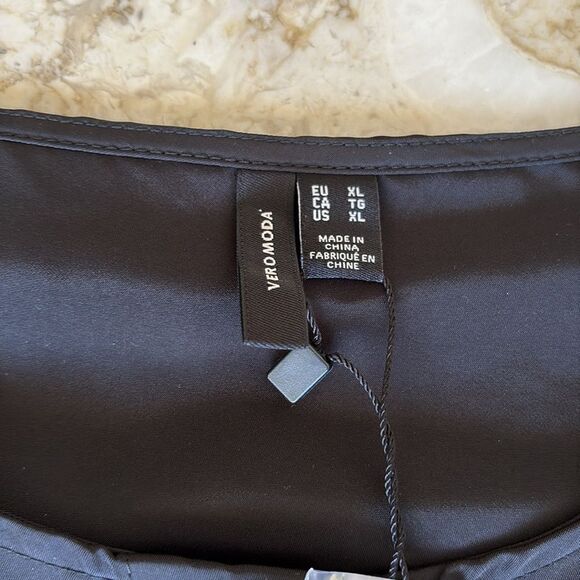 NWT Vero Moda Melinda Button Front Peplum Puffy Sleeves Top - Picture 6 of 10